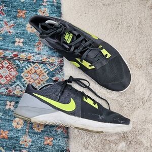 Nike Men's FS Lite Trainer 3 Cross Trainer Anthracite/Volt Men US 11 807113-003